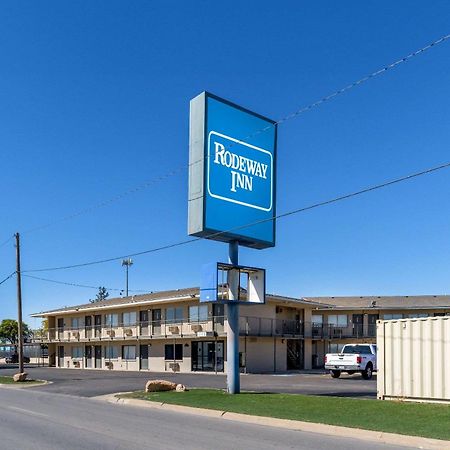 Rodeway Inn Midland Bagian luar foto